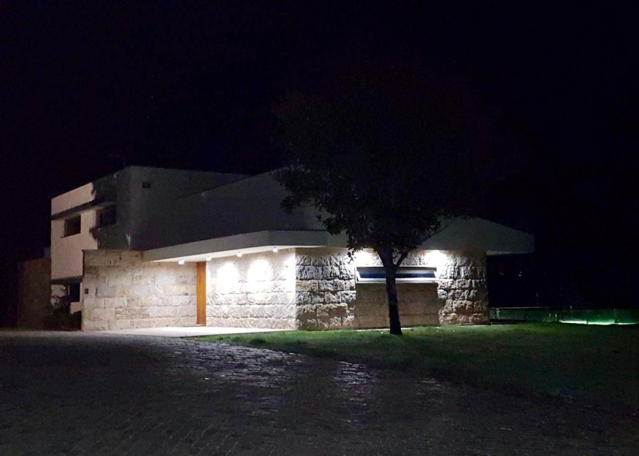 パレーデス・デ・コウラ Casa De Coyraヴィラ エクステリア 写真